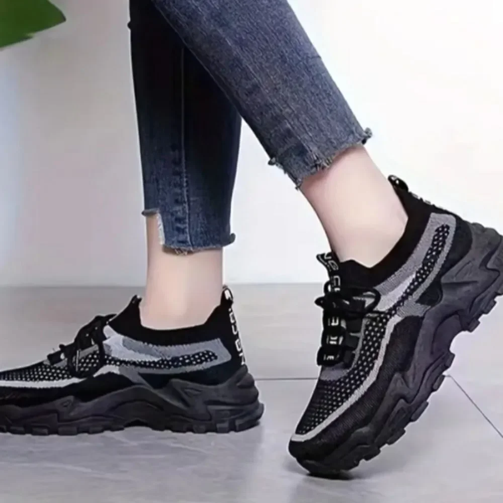 Ladies Black Color BLOCK SNEAKERS sz 8